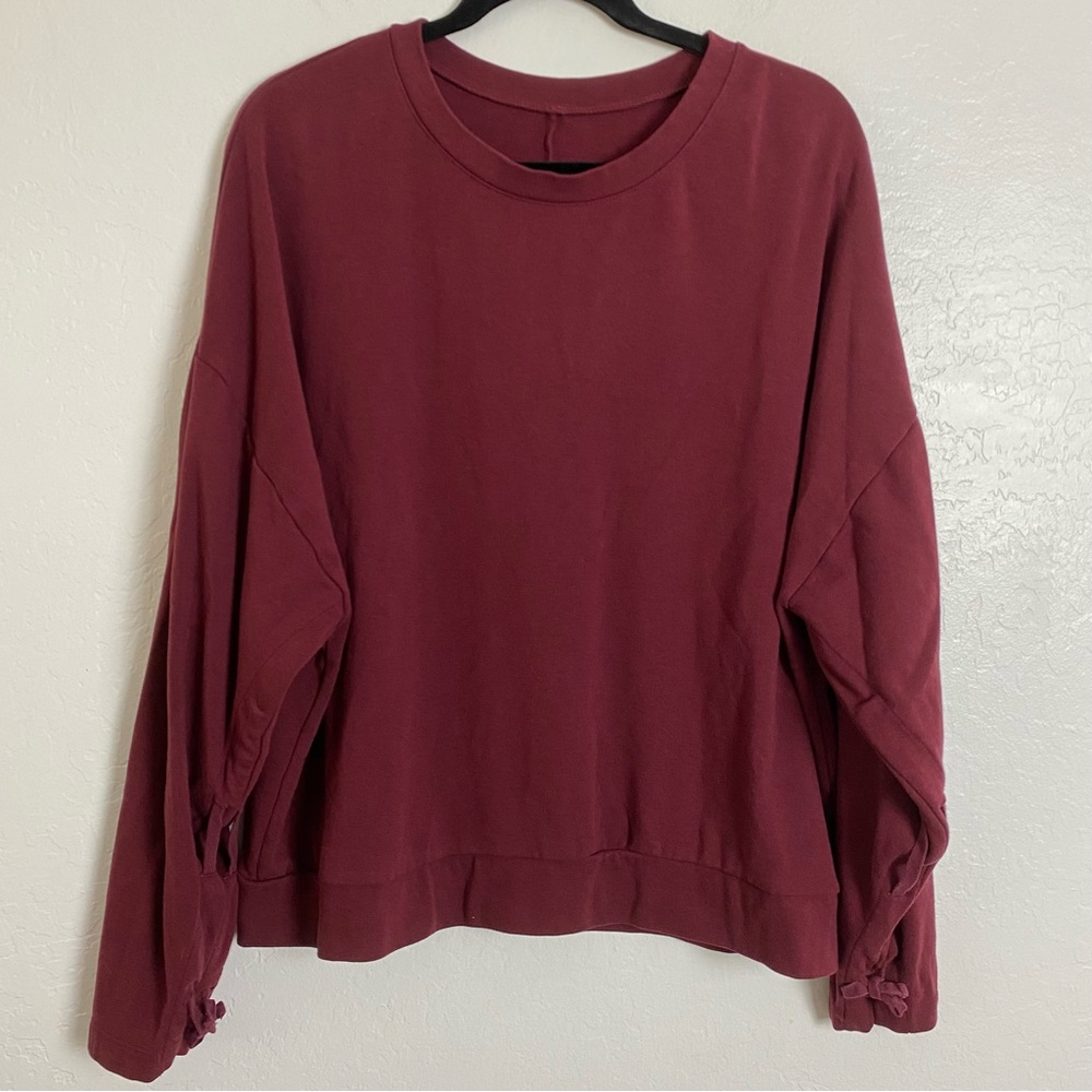 Fabletics Sadie Scrunch Sleeve Pullover Sweatshirt Burgundy L